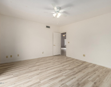 14428 N Lariat Lane - Photo Thumbnail 14