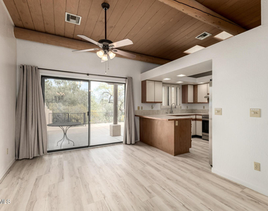 14428 N Lariat Lane - Photo Thumbnail 7
