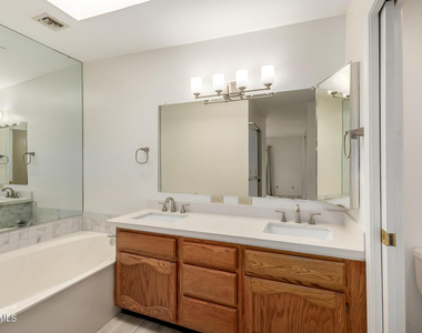 14428 N Lariat Lane - Photo Thumbnail 15