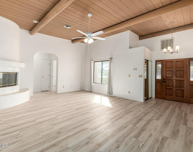 14428 N Lariat Lane - Photo Thumbnail 3