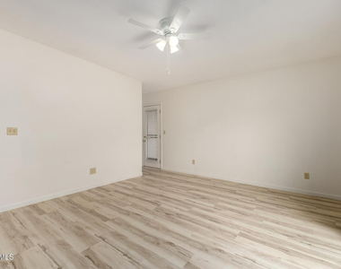 14428 N Lariat Lane - Photo Thumbnail 13