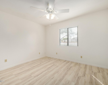14428 N Lariat Lane - Photo Thumbnail 18
