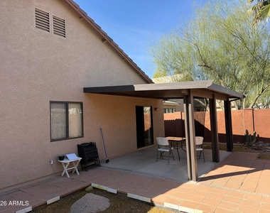 816 W Mid Way Street - Photo Thumbnail 19