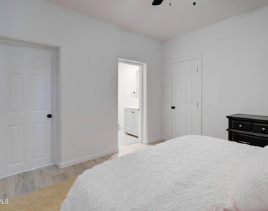 258 S Sutherland Street - Photo Thumbnail 19