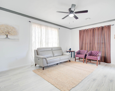 258 S Sutherland Street - Photo Thumbnail 7