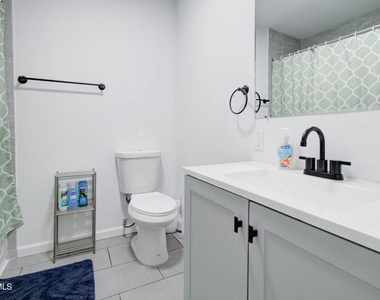 258 S Sutherland Street - Photo Thumbnail 20