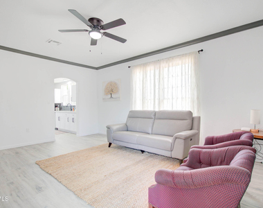 258 S Sutherland Street - Photo Thumbnail 6