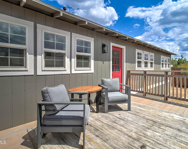 258 S Sutherland Street - Photo Thumbnail 5
