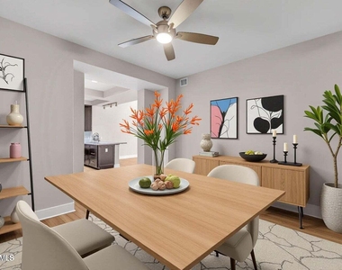4803 N Woodmere Fairway -- - Photo Thumbnail 8