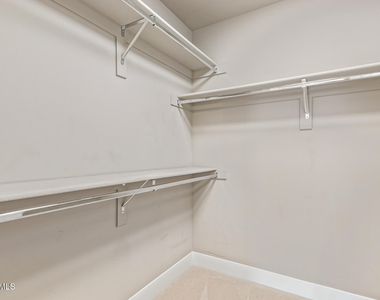 4803 N Woodmere Fairway -- - Photo Thumbnail 15