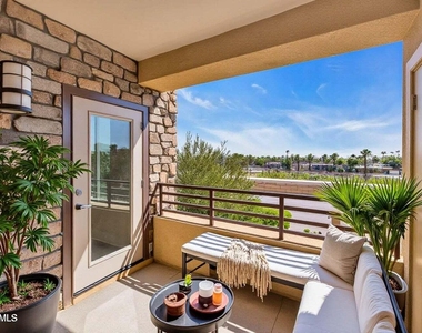 4803 N Woodmere Fairway -- - Photo Thumbnail 9