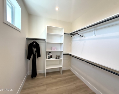 16714 E Almont Drive - Photo Thumbnail 15