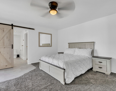 9270 E Mission Lane - Photo Thumbnail 9