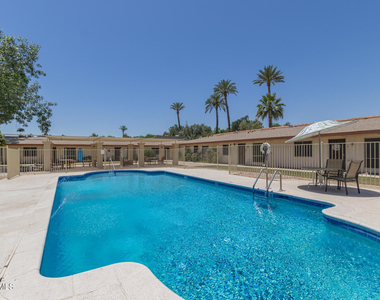 8241 N Central Avenue - Photo Thumbnail 20