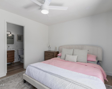 8241 N Central Avenue - Photo Thumbnail 11