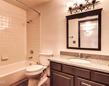 14004 N Sussex Place - Photo Thumbnail 25