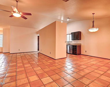 14004 N Sussex Place - Photo Thumbnail 3