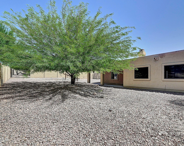 14004 N Sussex Place - Photo Thumbnail 30