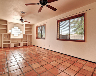 14004 N Sussex Place - Photo Thumbnail 16