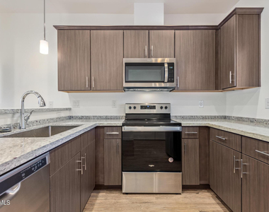 2063 E Lemon Street - Photo Thumbnail 9