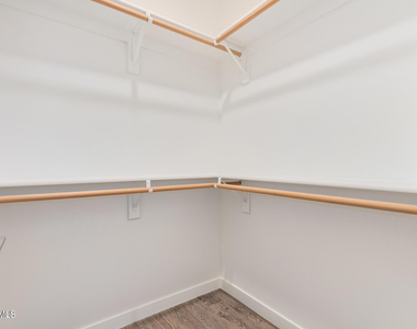 2063 E Lemon Street - Photo Thumbnail 21