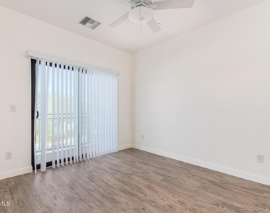 2063 E Lemon Street - Photo Thumbnail 16