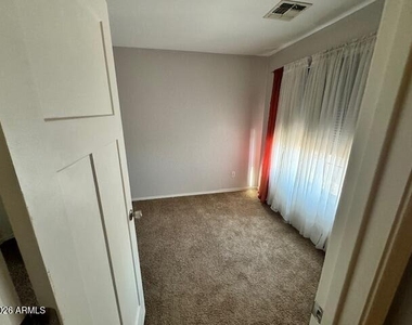 3130 N 126th Drive - Photo Thumbnail 23