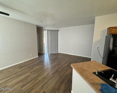 3130 N 126th Drive - Photo Thumbnail 16