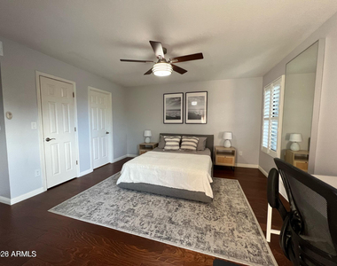 5998 N 78th Street - Photo Thumbnail 14