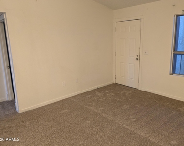 461 W Holmes Avenue - Photo Thumbnail 1