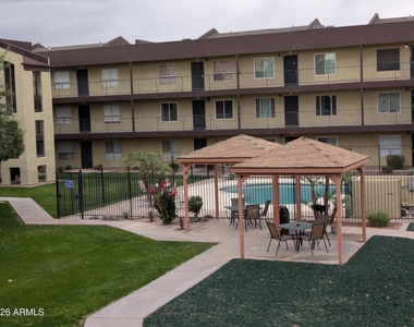 461 W Holmes Avenue - Photo Thumbnail 11