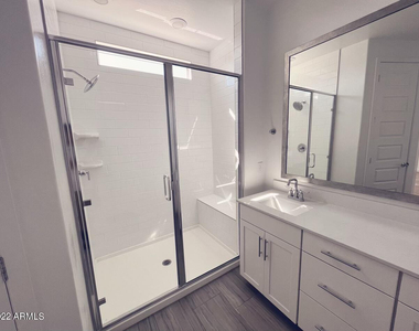 31962 N 125th Avenue - Photo Thumbnail 12