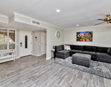 19034 N Palo Verde Drive - Photo Thumbnail 10