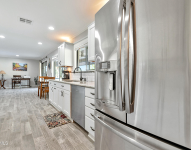 19034 N Palo Verde Drive - Photo Thumbnail 14