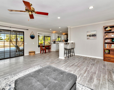 19034 N Palo Verde Drive - Photo Thumbnail 6