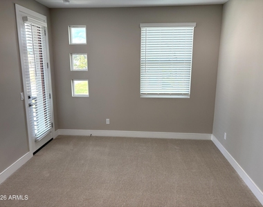 1019 E Pasadena Avenue - Photo Thumbnail 20