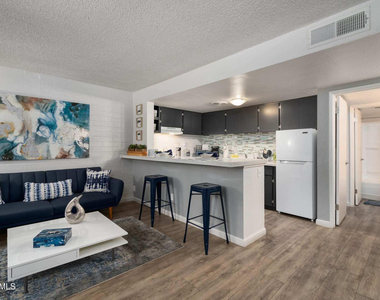 1601 W Camelback Road - Photo Thumbnail 5