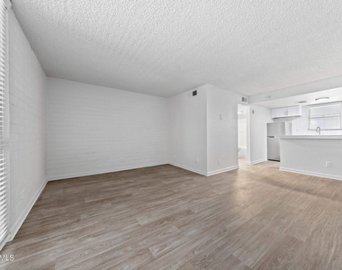 1601 W Camelback Road - Photo Thumbnail 7