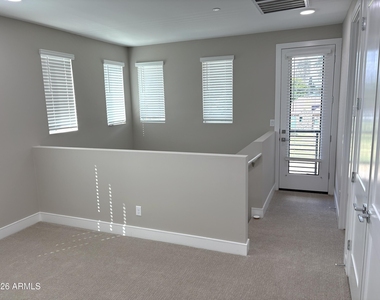 1009 E Pasadena Avenue - Photo Thumbnail 18