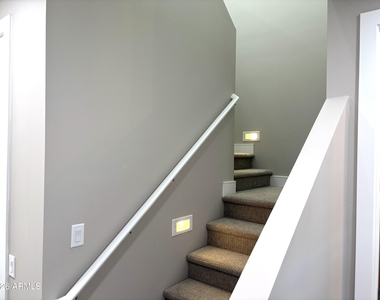 1009 E Pasadena Avenue - Photo Thumbnail 13