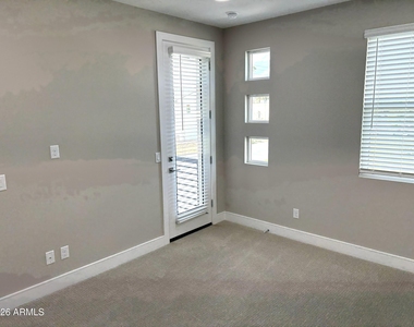 1009 E Pasadena Avenue - Photo Thumbnail 21