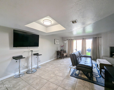 18239 N 40th Street - Photo Thumbnail 12