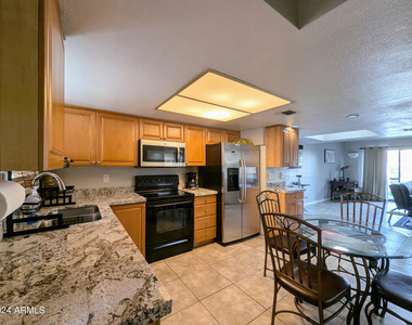 18239 N 40th Street - Photo Thumbnail 11