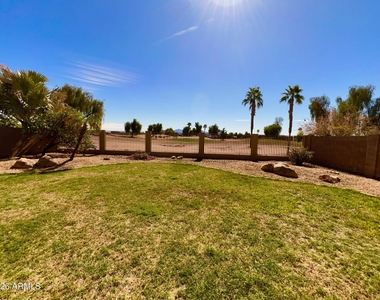 14313 W Alvarado Drive - Photo Thumbnail 18