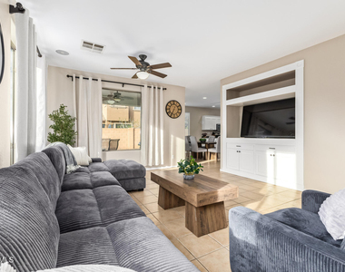 3143 S Southwind Drive - Photo Thumbnail 15