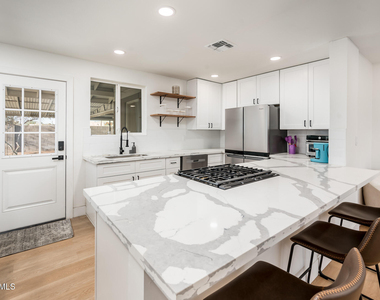 4112 N 6th Avenue Nw - Photo Thumbnail 9