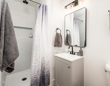 4112 N 6th Avenue Nw - Photo Thumbnail 19