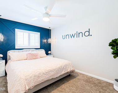 4243 N Miller Road - Photo Thumbnail 15