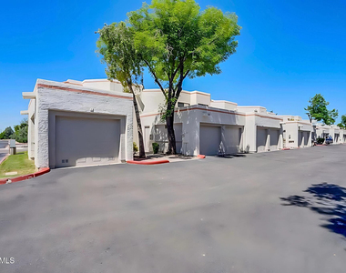 885 N Granite Reef Road - Photo Thumbnail 18