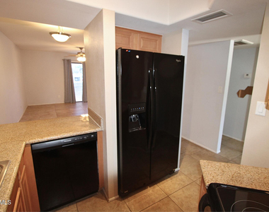 885 N Granite Reef Road - Photo Thumbnail 5